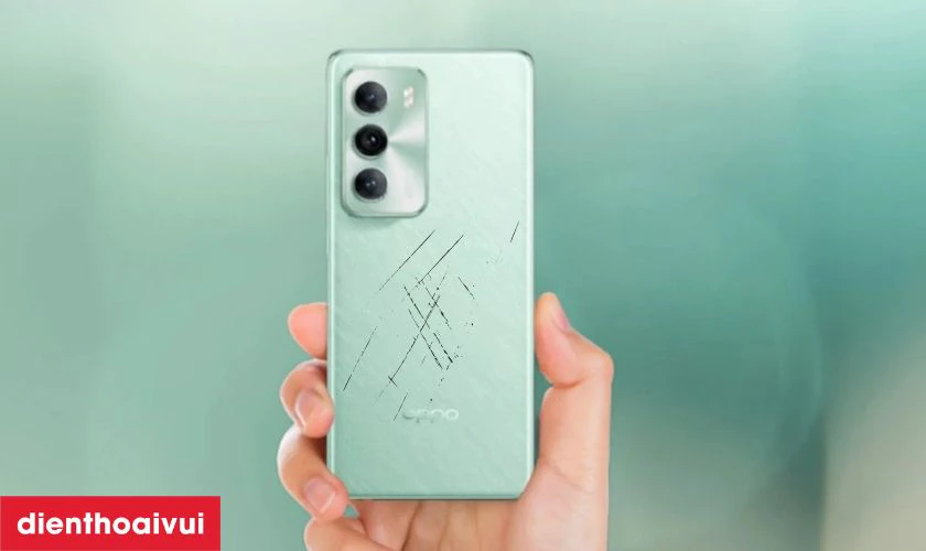 Dấu hiệu n&agrave;o bạn cần thay vỏ cho điện thoại Oppo?