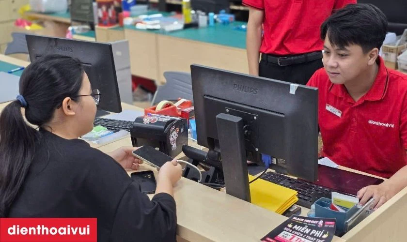 Địa chỉ thay vỏ Oppo Reno 13F ở đâu chính hãng tại TPHCM, Hà Nội, Đồng Nai?