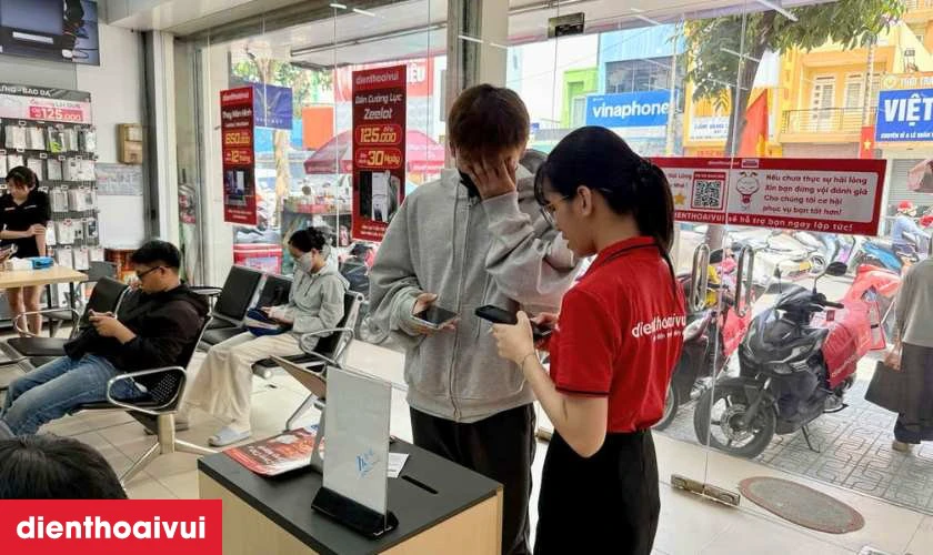 Quy tr&igrave;nh thay vỏ Realme C71 lấy liền tại Điện Thoại Vui