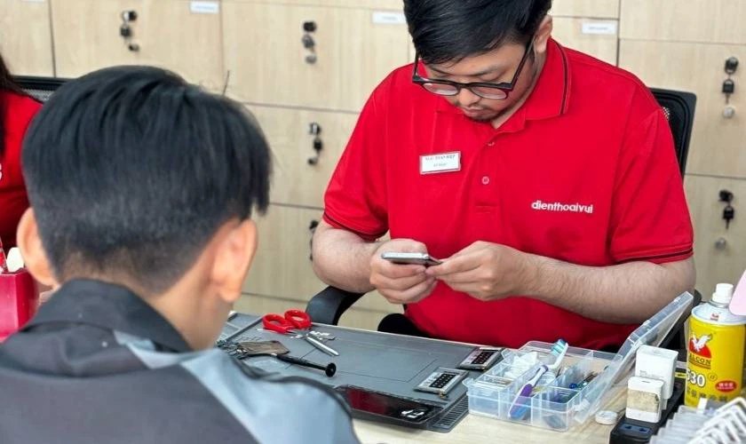 Bảo hành đầy đủ và rõ ràng sau thay vỏ Samsung