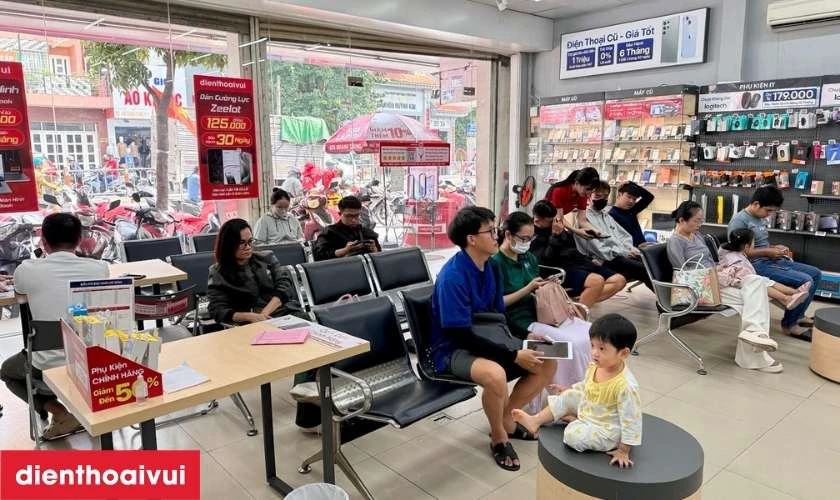 Quy tr&igrave;nh sửa chữa minh bạch, kh&aacute;ch h&agrave;ng c&oacute; thể theo d&otilde;i trực tiếp