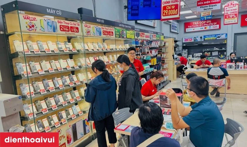 Địa chỉ thay vỏ Xiaomi Redmi Note 13 Pro ở đ&acirc;u uy t&iacute;n?