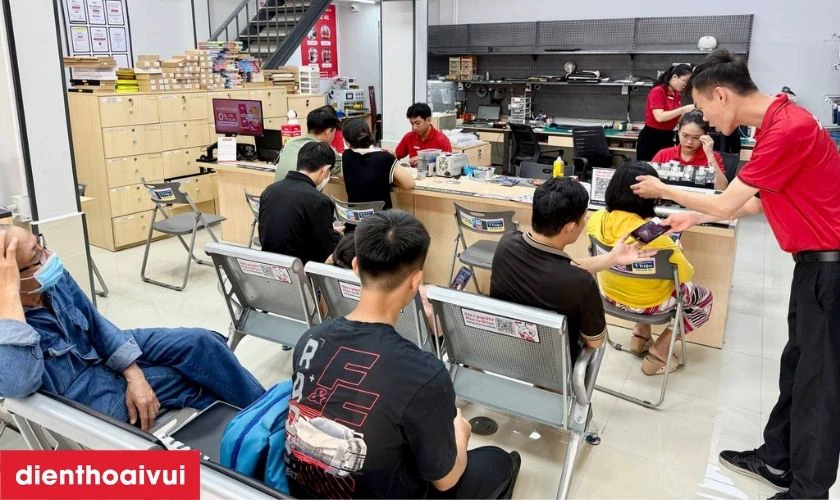 B&agrave;n giao m&aacute;y v&agrave; thanh to&aacute;n