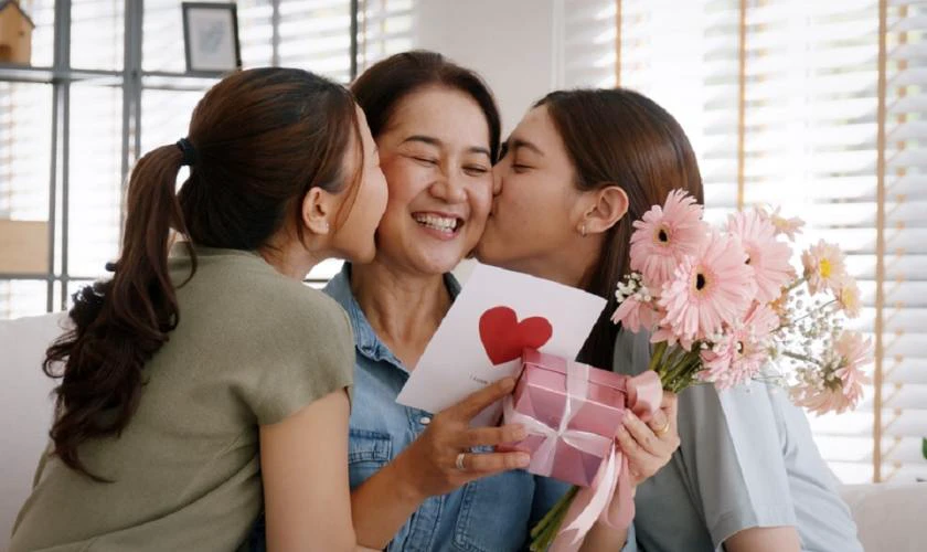 Thơ 8/3 tặng mẹ hài hước