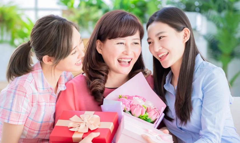 Thơ lục bát 8/3 tặng mẹ yêu