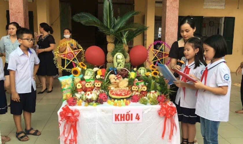 Thuyết trình mâm ngũ quả Tết Trung thu gồm những phần nào?