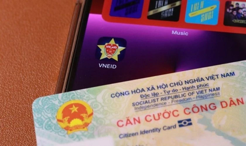 Liên hệ cơ quan đã cấp đăng ký xe để cập nhật số CCCD