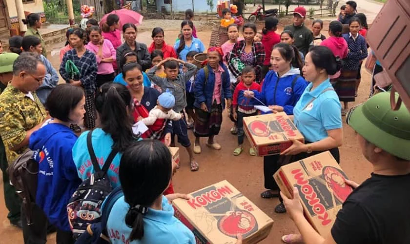 Tiền thật cúng thần Tài không tiêu thì làm gì?