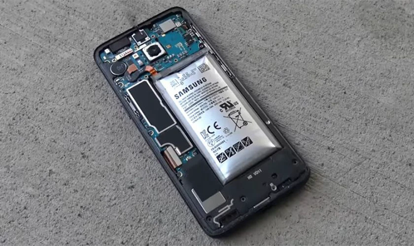 Khi nào cần thay pin Android khi tình trạng pin tụt nhanh?