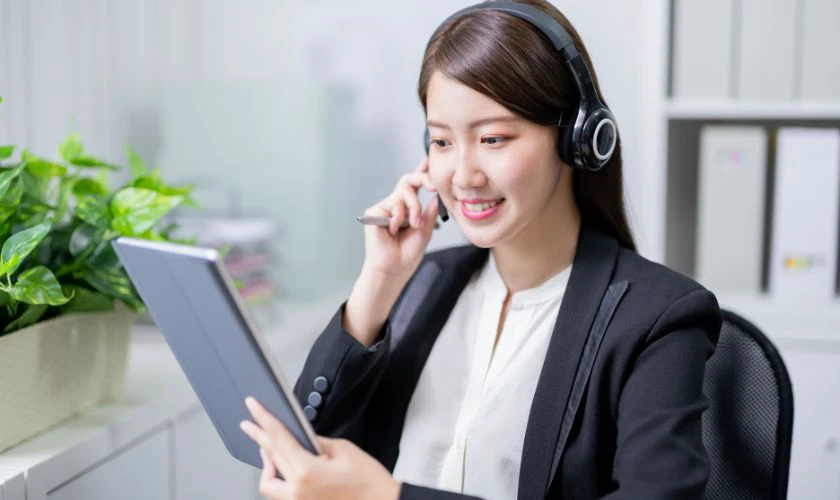Tổng đài TikTok Seller hoạt động mấy giờ