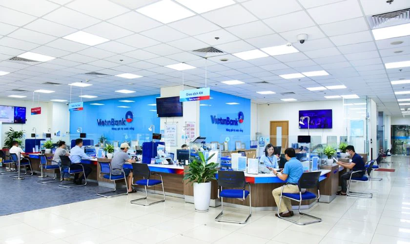 Khi n&agrave;o cần li&ecirc;n hệ tổng đ&agrave;i VietinBank