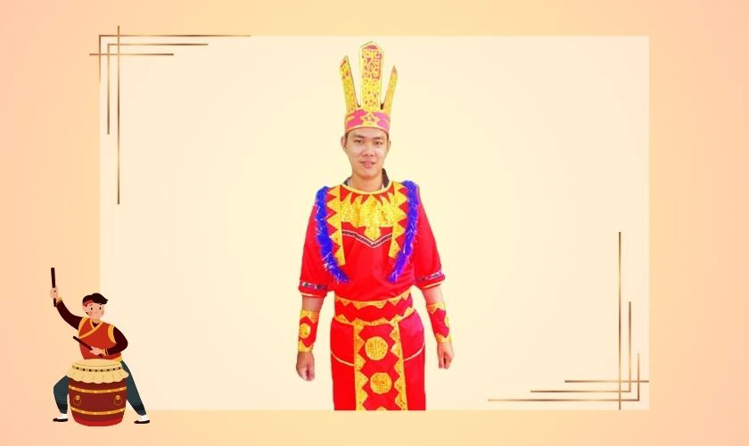 Trang phục Vua Hùng bằng giấy đặc sắc