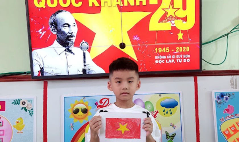 Trang trí 2/9 trường học, lớp học ấn tượng và tự hào