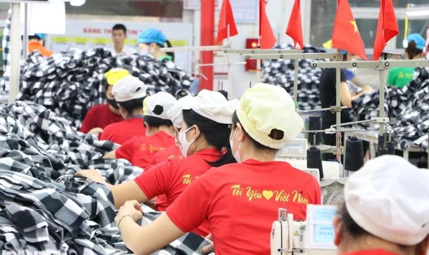 Decor lễ Quốc Khánh ở công ty, doanh nghiệp ấn tượng nhất