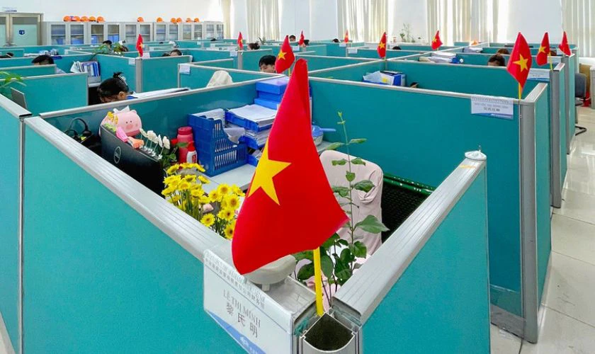 Decor văn phòng lễ Quốc Khánh đẹp và ấn tượng nhất 2025