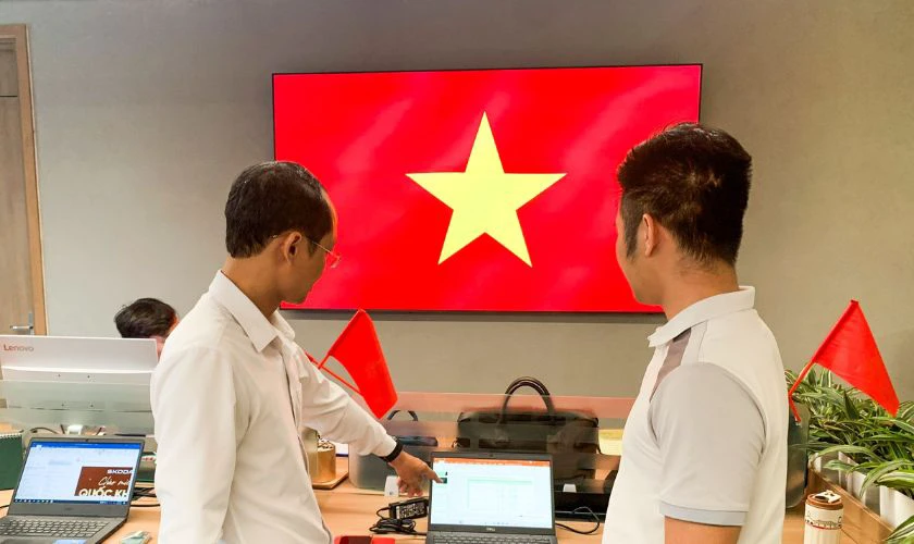 Decor văn phòng lễ Quốc Khánh đẹp và ấn tượng