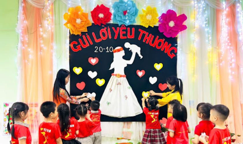 Trang trí 20/10 mầm non