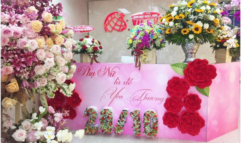 Trang trí 20/10 với hoa tươi