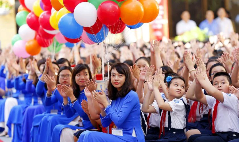 Trang trí Back to School 2025 đơn giản với bóng bay đẹp nhất