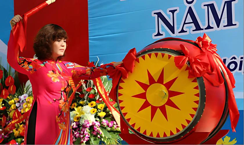 Trang trí trống trường dịp Back to School 2025