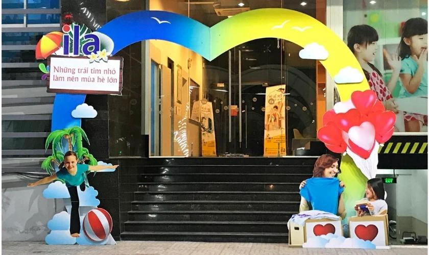 Trang trí cổng chào mùa tựu trường 2025 đơn giản