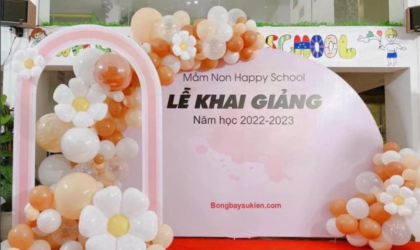 Trang trí Back to School 2025 với phông nền mới