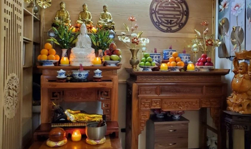 Mẫu trang trí bàn thờ Phật Tết 2026 Bính Ngọ
