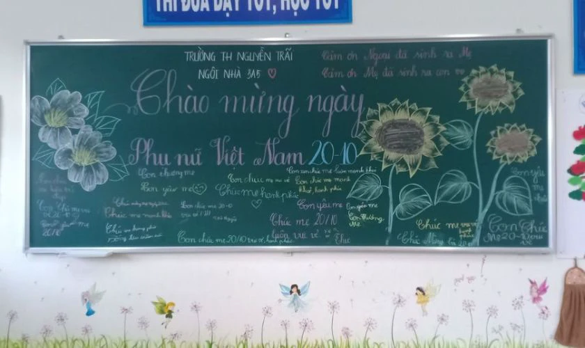 Trang trí bảng 20/10 đơn giản chủ đề hoa lá xinh
