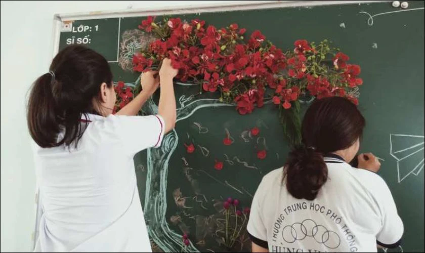 Trang trí bảng chúc mừng ngày Giỗ Tổ Hùng Vương