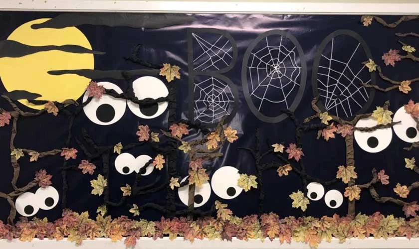 Trang trí bảng Halloween rực rỡ sắc màu số 1