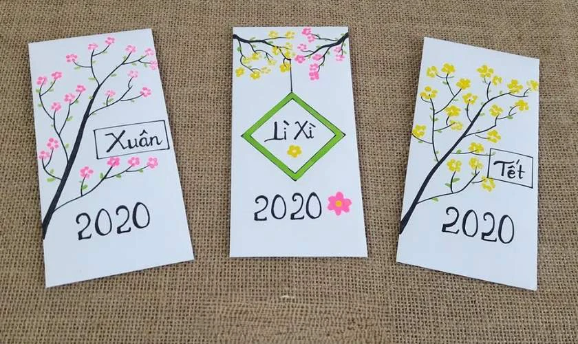 Trang trí bao lì xì Tết 2026 hoạ tiết hoa đào đẹp