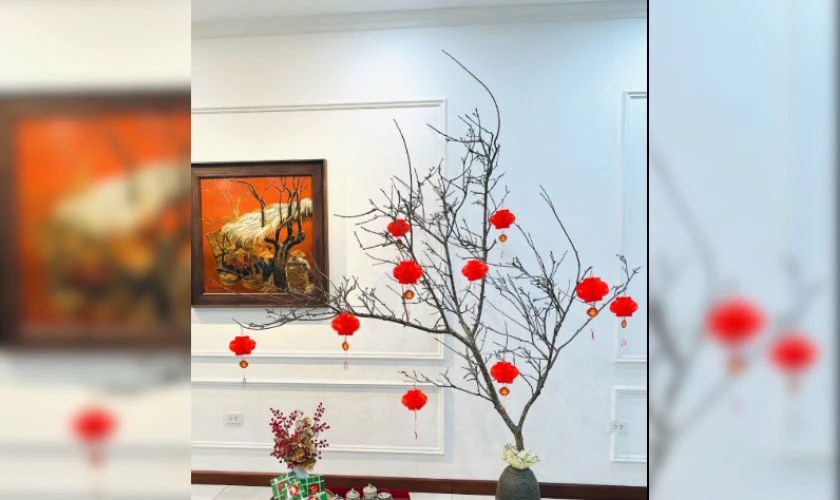 Trang trí cây đào Tết với lồng đèn