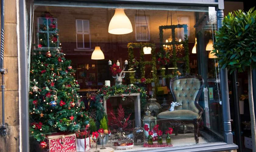 Decor cây thông bắt mắt