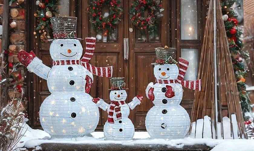 Làm người tuyết bằng lồng đèn trắng