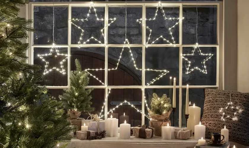 Decor Noel bằng dây đèn LED tăng nổi bật
