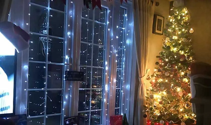 Decor Noel bằng dây đèn LED lung linh