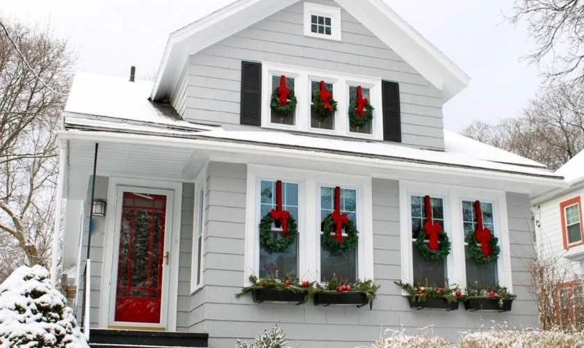 Decor bằng vòng nguyệt quế Noel