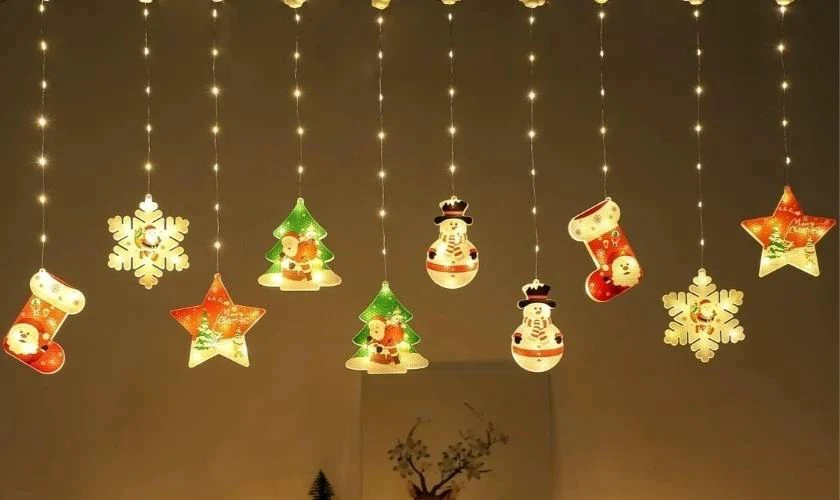 Dây treo LED trang trí cửa sổ đón Noel
