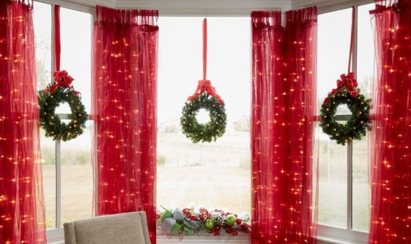 Trang trí Giáng Sinh cùng nơ đỏ dễ thương