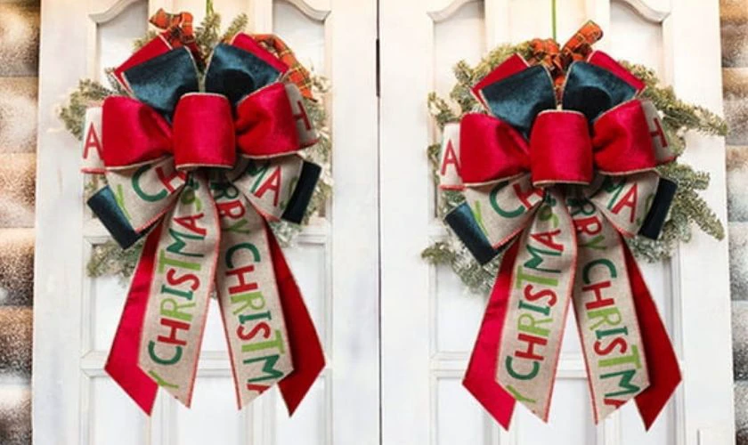 Sáng tạo nơ để làm đẹp cho cửa sổ nhà bạn mùa Giáng Sinh