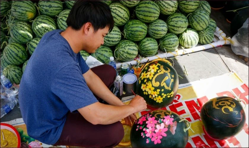 Sáng tạo hình ảnh cho dưa hấu chưng Tết