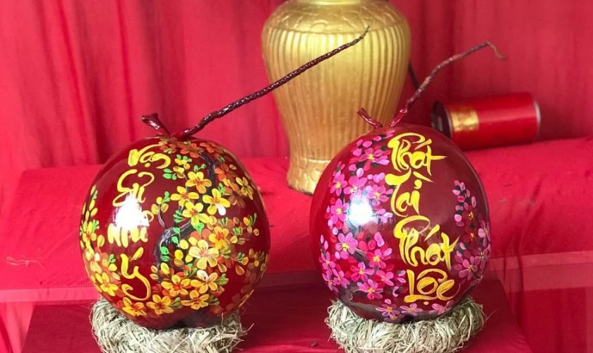 Trang trí dừa phun sơn