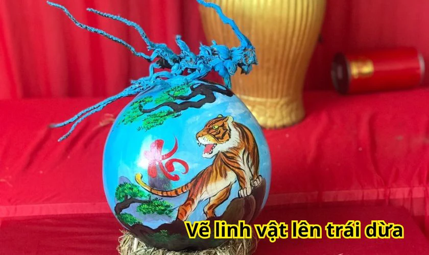 Trang trí trái dừa ngày Tết bằng các biểu tượng ngày Tết