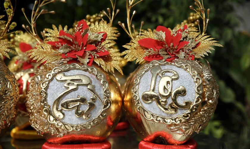 Trang trí dừa Tết chữ Phúc - Lộc - Thọ ấn tượng