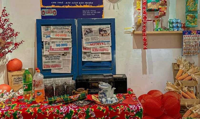 Trang trí với vải chăn con công xưa