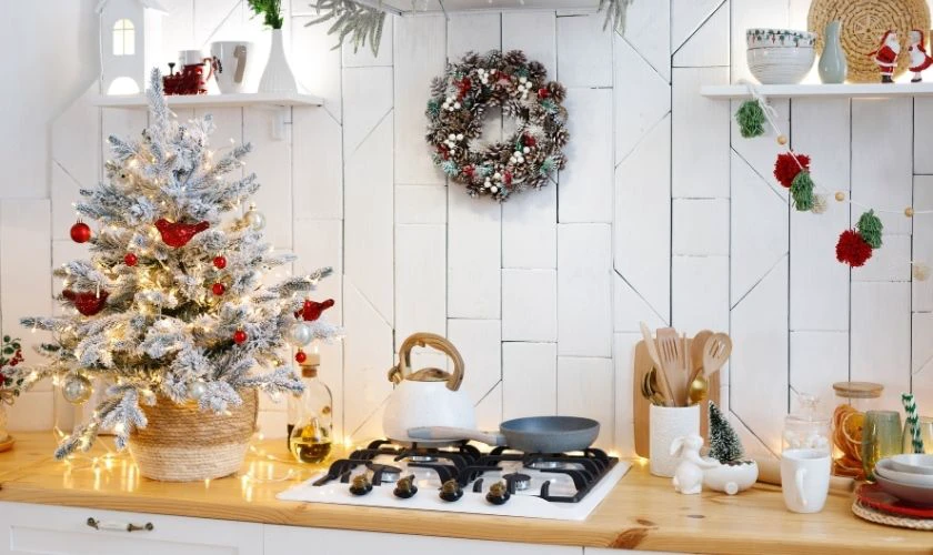 Mẫu trang trí Noel cho phòng bếp, bàn ăn