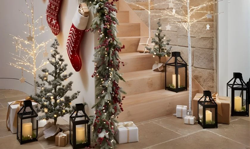 Mẫu trang trí Giáng sinh cho cầu thang
