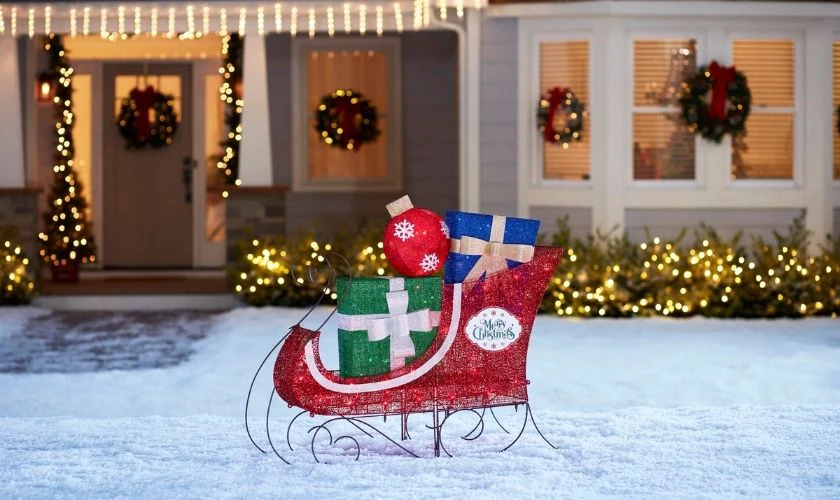 Trang trí Noel ngoài sân, trước cửa nhà