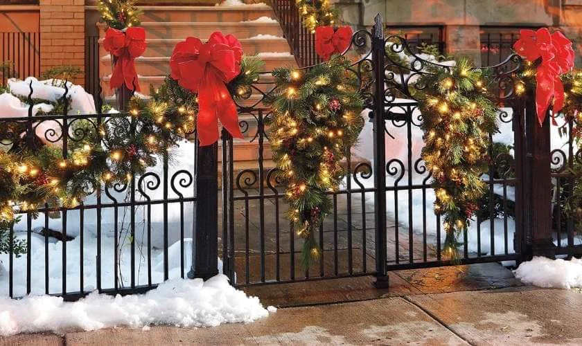 Trang trí Giáng sinh mầm non với tuyết trắng tươi sáng