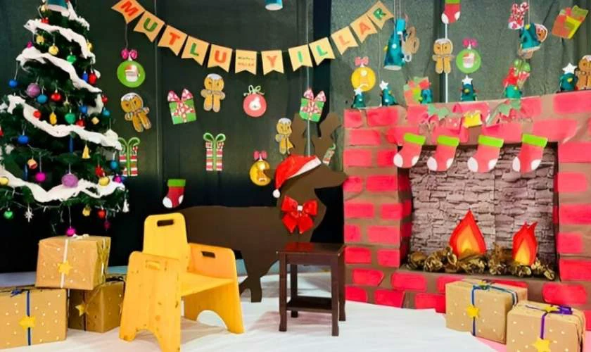 Ý tưởng trang trí Giáng sinh mầm non cho bé vui tươi